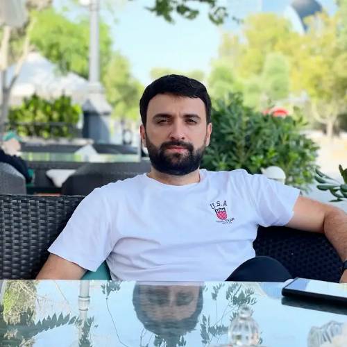 دانلود آهنگ یاشیل گوزلرین دنیز رنگیدی از آصیف محرمو